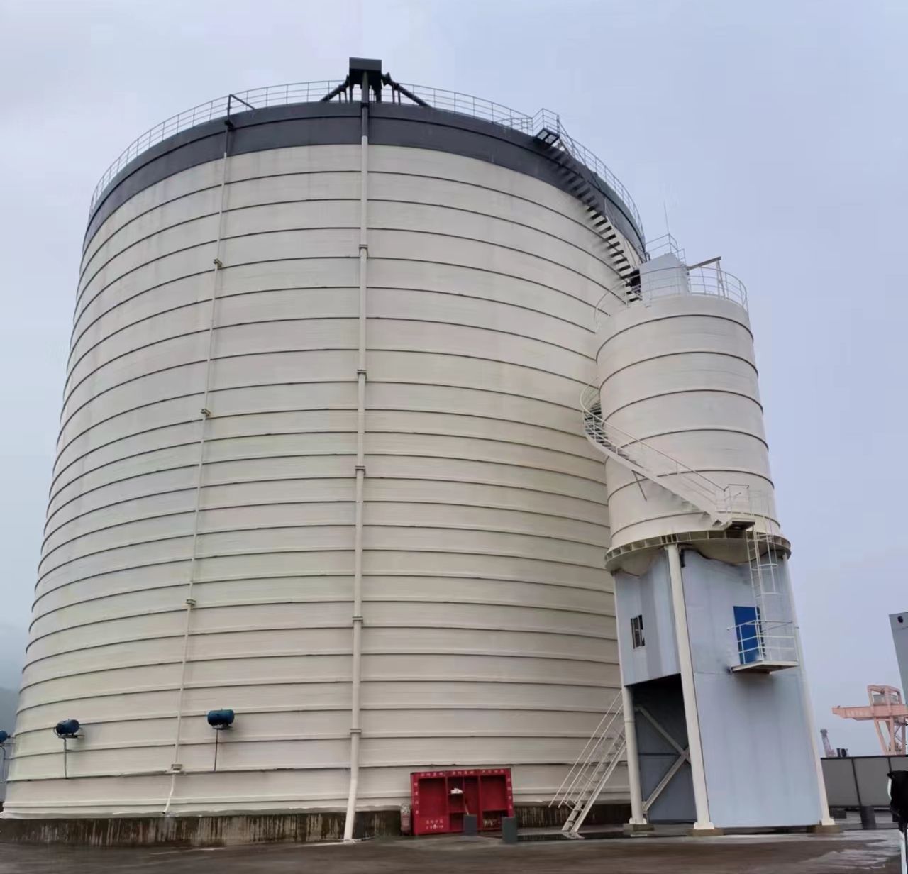 龙山10万吨水泥钢板库